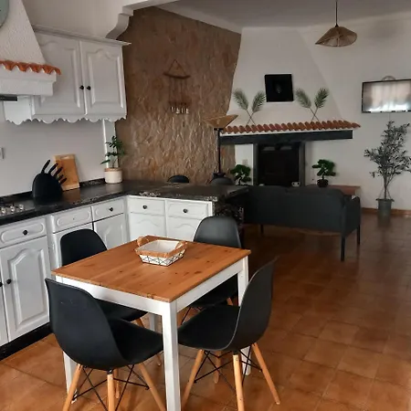 Apartman Alojamento Praia Fuseta *